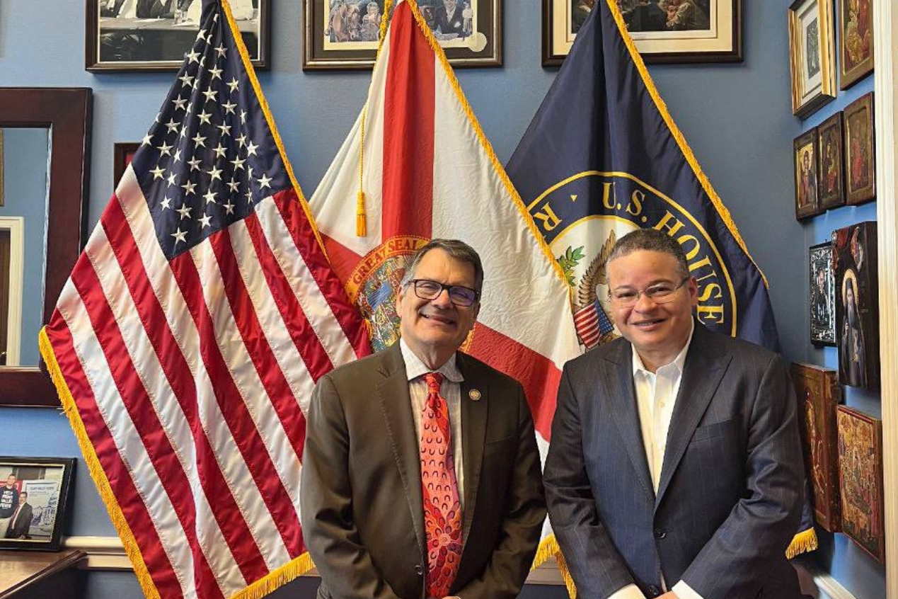 Salud garantiza continuidad de servicios hospitalarios pese a manifestación de enfermeros