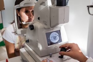 Avance histórico: farmacéutica someterá terapia génica universal para retinitis pigmentosa ante FDA