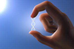 Estudios clínicos investigan nueva prueba de ADN tumoral para guiar tratamientos postoperatorios en cánceres de cabeza, cuello y piel